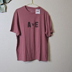 American Eagle Outfitters Men's Maroon Graphic T-Shirt